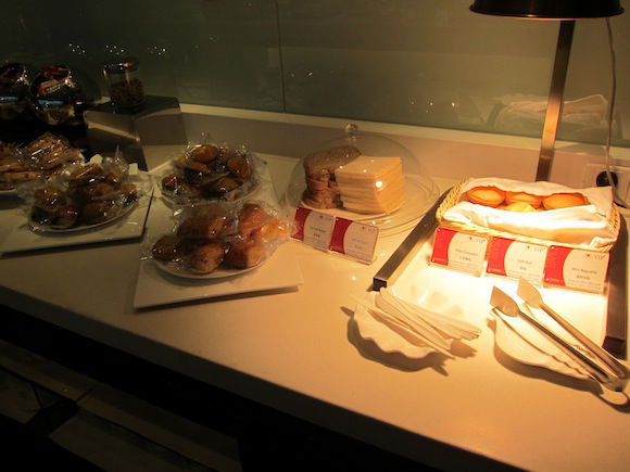 China-Southern-Lounge-Guangzhou-26