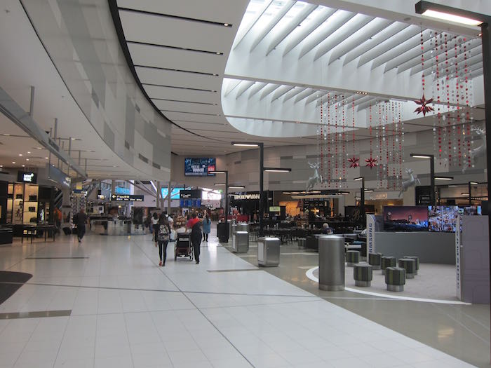 Qantas-First-Lounge-Sydney-09