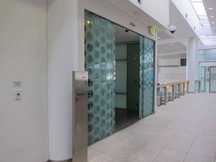 Qantas-First-Lounge-Sydney-11