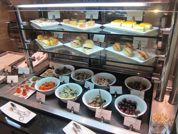 Emirates-First-Lounge-Dubai-36
